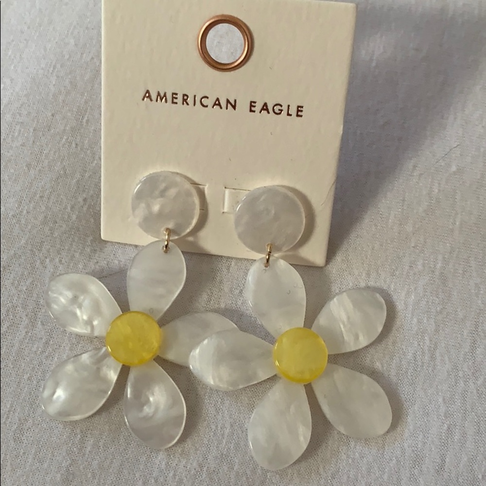 AEO Flower Earrings 🌼
